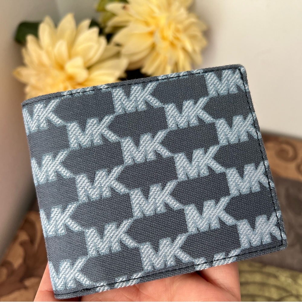 Michael Kors Billfold Wallet Navy Multi